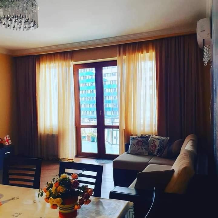 Batumi Appartments ภายนอก รูปภาพ